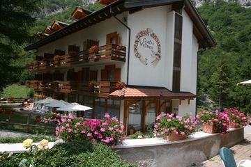 Hotel Garni Nembia 3*